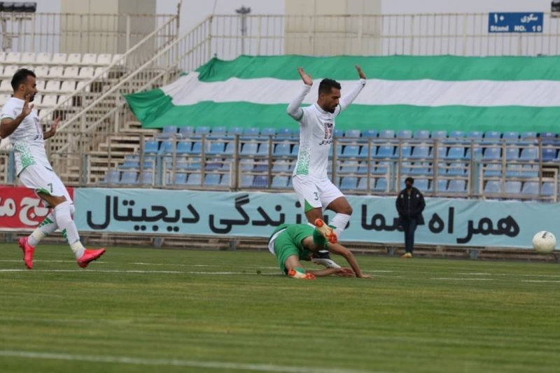 محمدزاده : به رشید مظاهری تبریک می گویم