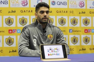 علی کریمی: از حضور در قطر راضی و خوشحال هستم
