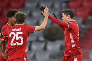 بایرن 3-1 سالزبورگ: پیروزی و صعود 10 نفره