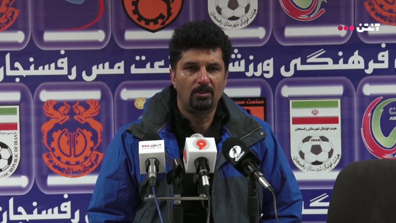 حسینی: مشکلات داخلی به تیم ما ضربه می‌زند