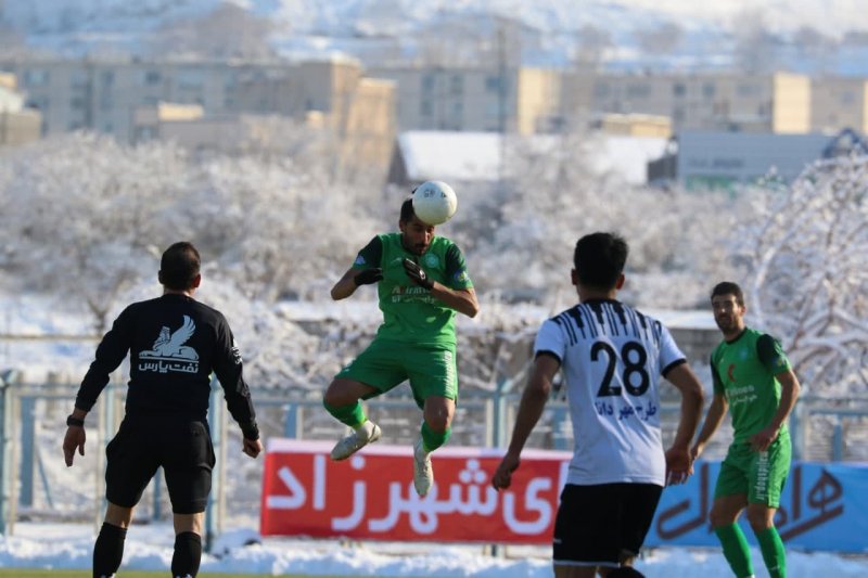 باید با مسئولان باشگاه تبریزی برخورد قضایی شود