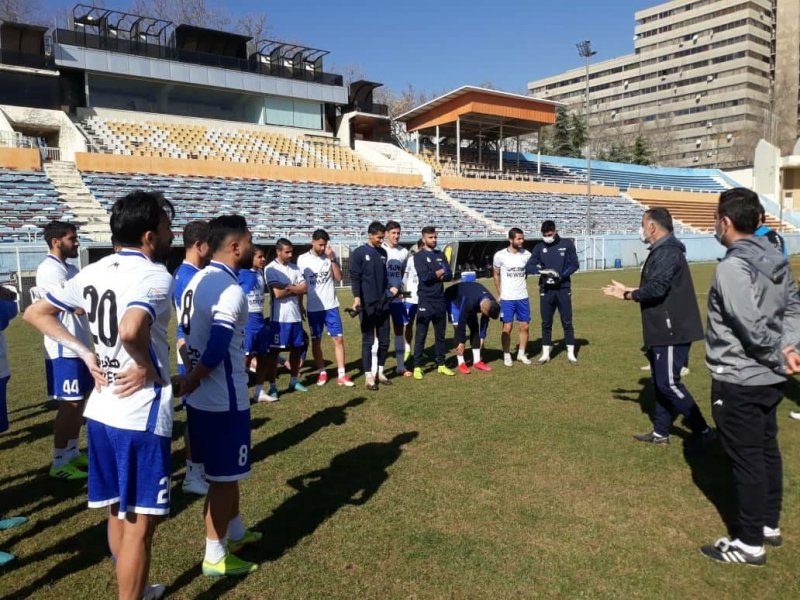 مربی استقلال: به خاطر کرونا به تهران برگشتم 