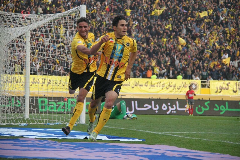 علی محمدی: 15 تیم لیگ برتری رقیب سپاهان هستند