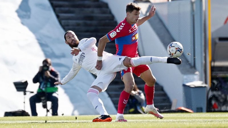 رئال مادرید 2 - 1 الچه؛ بازگشت با شاهکار کریم