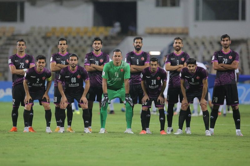 آیا باشگاه پرسپولیس بازیکنان را واکسینه کرد؟