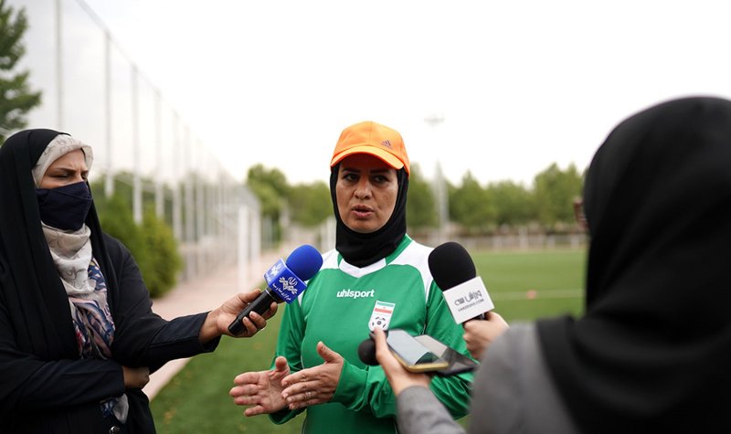 سرخابی‌ها ملزم به تیمداری در فوتبال زنان شدند