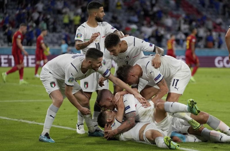 ایتالیا 2-1 بلژیک: لاجوردی رویایی‌ترین رنگ است