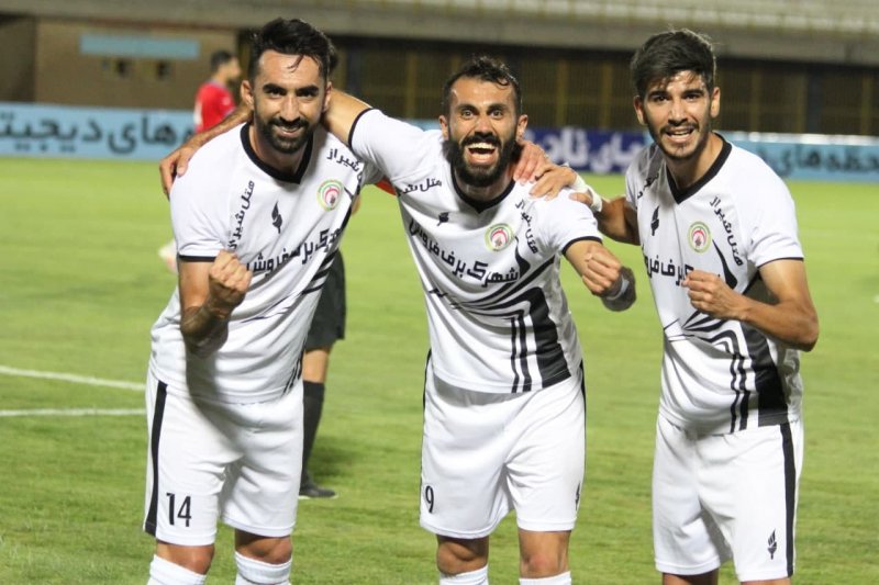 ورزشگاه پارس میزبان بازی های فجر در لیگ برتر