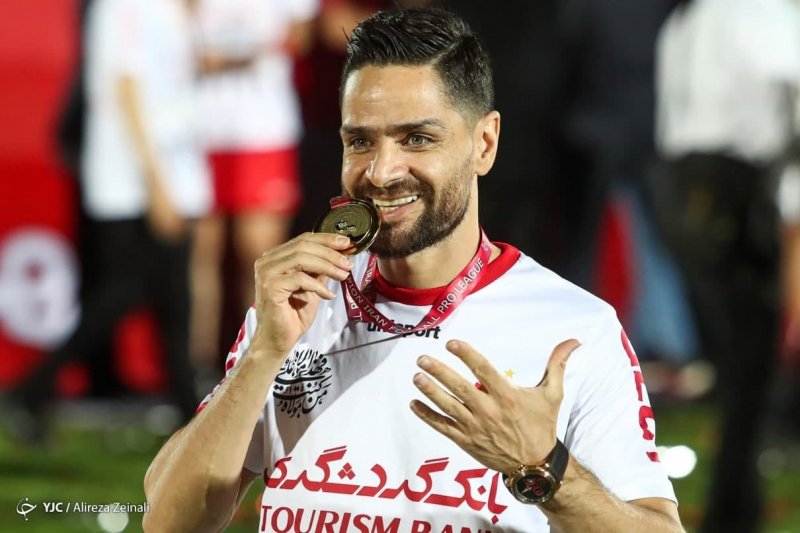 کمال سه فصل دیگر در پرسپولیس ماندگار شد