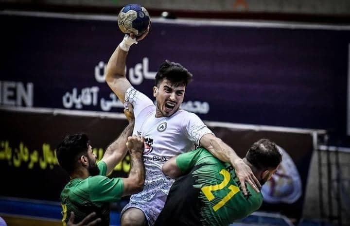 برد ذوب آهن در حضور سرمربی اسپانیایی