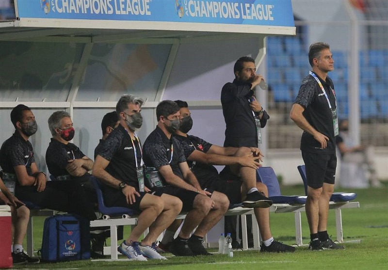 آنالیزور پرسپولیس، تماشاگر بازی استقلال تاجیکستان