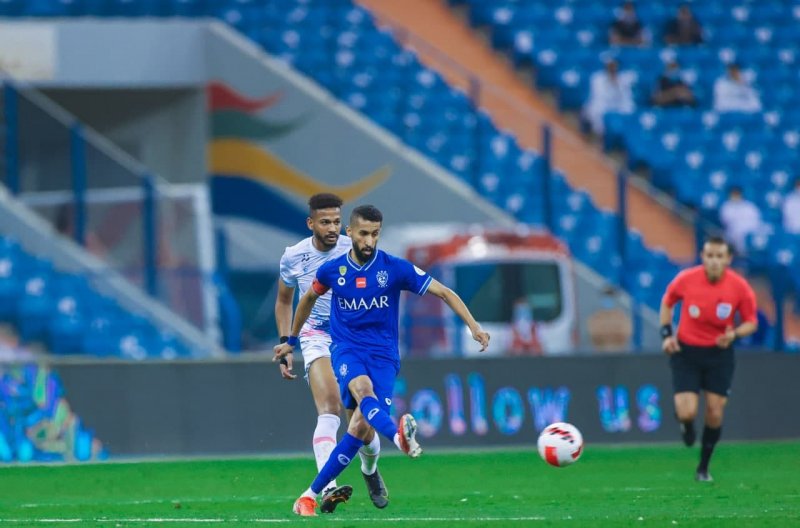 توقف الهلال قبل از بازی با استقلال