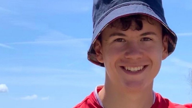 مرگ بازیکن 17 ساله در فوتبال جوانان انگلیس