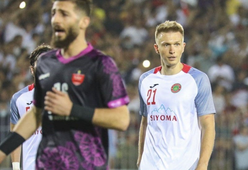 لارین: الهلال قوی‌تر است اما پرسپولیس قهرمان می‌شود!