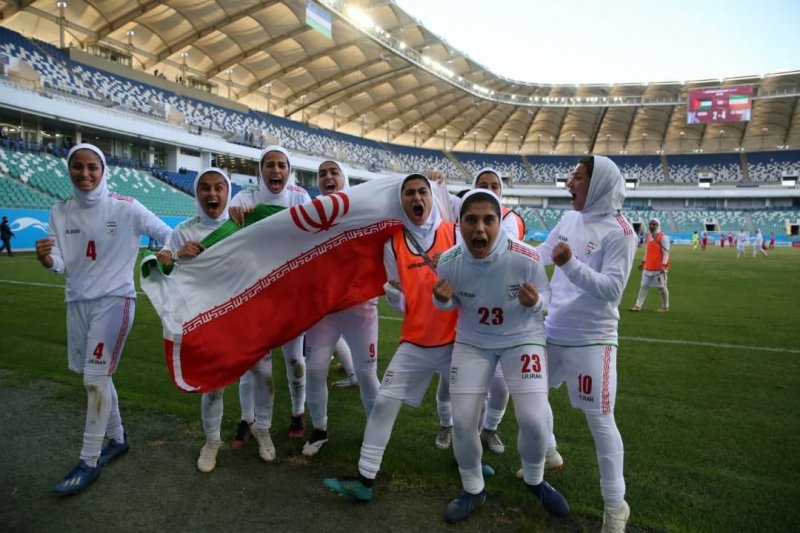 فریاد بلند دختران ایران در ورزشگاه پاختاکور