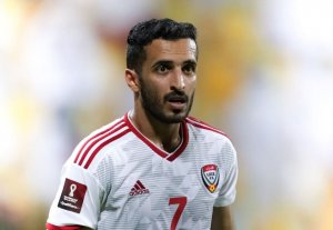 نیمکت‌نشینی اسطوره فوتبال امارات مقابل ایران