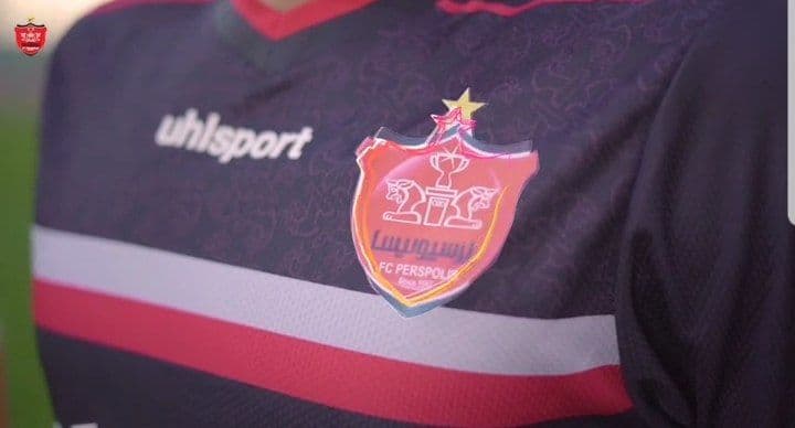 دلیل انتخاب کیت سوم پرسپولیس برابر مس