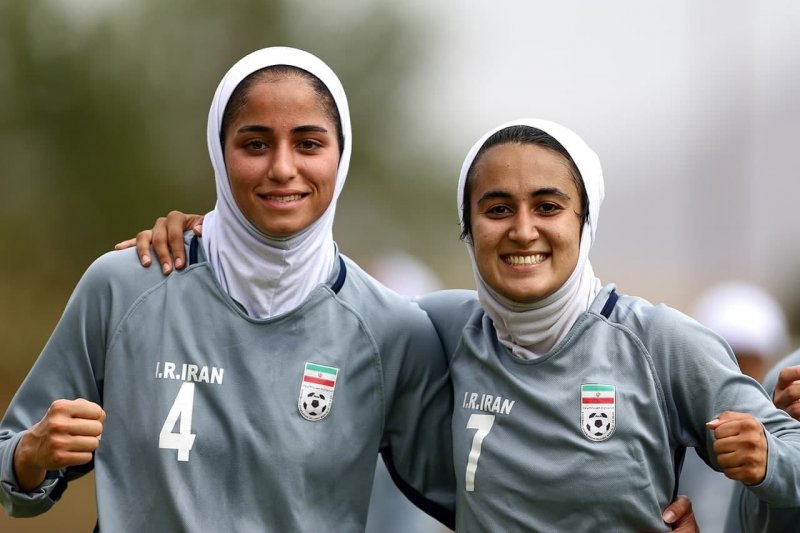 خانم گل فوتبال زنان: استقلالیام و عاشق رونالدو!