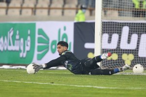 توضیح فدراسیون فوتبال پیرامون 2 گلر استقلال