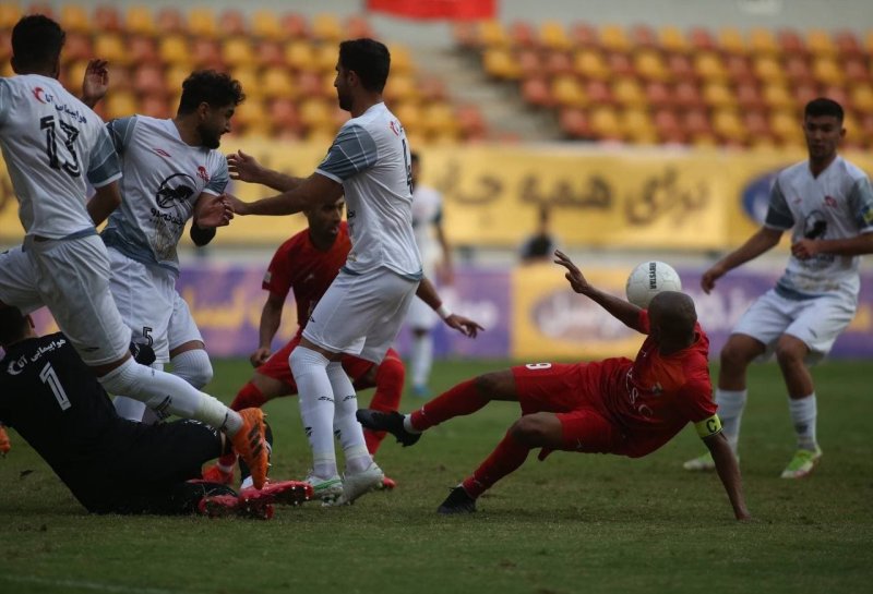 فولاد 0- تراکتور 0؛ یک امتیاز بیفایده