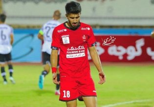 هافبک پرسپولیس بازی سپاهان را از دست داد