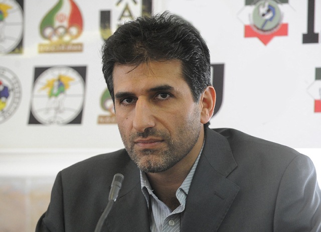 رستگار: در صورت نیاز خالصانه کمک خواهم کرد