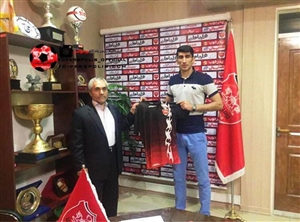 بیرانوند با پرسپولیس قرارداد بست(عكس)