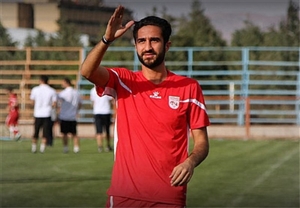 مانع خودی در راه سومین فینال ذوب آهن