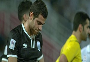 اخراج پورعلیگنجی در بازی مقابل الجیش
