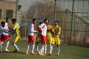 تراکتور هم از پارس جم 3 گل خورد