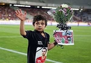 اعتراض پدر هادی نوروزی به جشن قهرمانی بدون هانی