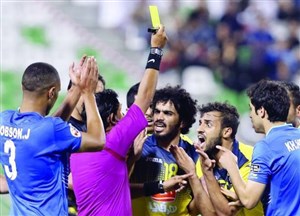 جنجال و دخالت پلیس در بازی استقلال - التعاون