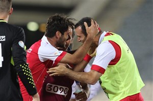پرسپولیس 2 - فولاد 0؛ صدرنشینی با یک کارت قرمز