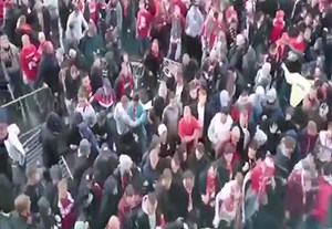 درگیری هواداران کلن با پلیس پیش از بازی با آرسنال