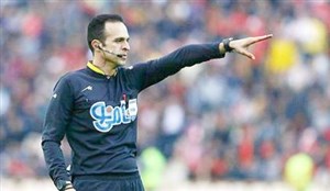 بیژن حیدری، پرسپولیس - شاهین را سوت میزند