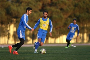 تغییرات خط دفاعی پیروزی را از استقلال گرفت