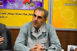 یک گلر و یک پلیمیکر در آستانه سپاهانیشدن