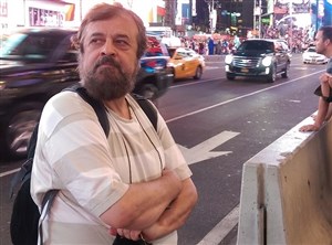 چرا مارادونا و رونالدو آری و مسی نه؟