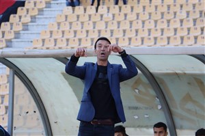 استقلال بزرگتر ندارد که یک جوان اعتراض کند؟