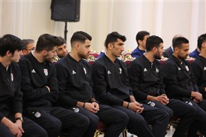 شکارچیان سلفی در کمین ستاره ها