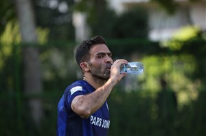 تلاش برای رساندن مصدومان پارس جم به پرسپولیس