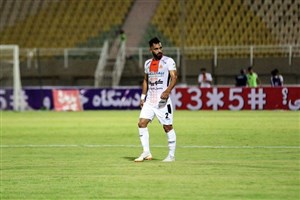 بازیکن صنعت نفت آبادان عزادار شد