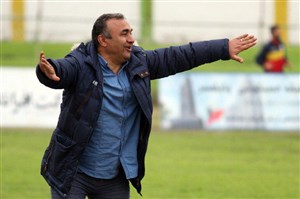 نادر دست نشان سرمربی سپیدرود رشت شد