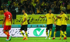 دیدار سپاهان به روز دربی منتقل شد