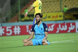 امامعلی: پرسپولیس و تراکتور شانس های قهرمانی هستند