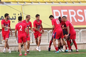 پرسپولیس با ۱۴ بازیکن تمرین کرد