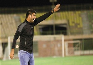 سرمربی نود: هیئت فوتبال توپ ندارد، تیم میخواهد