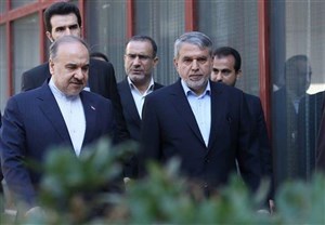 صالحی امیری از فدراسیون شنا بازدید کرد