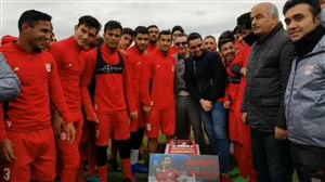 تبریک تراکتوری ها به حاجصفی بمناسبت صدمین بازی ملی