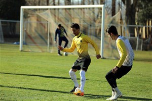 پیروزی آسان سپاهان با دو ترکیب